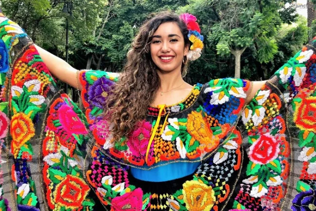 Symbolism and Iconography of Ciulioneros