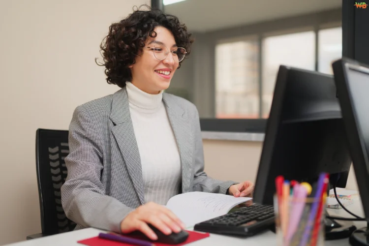 Selecting and Customizing Question Sets: The Blooket Host's Key Responsibility